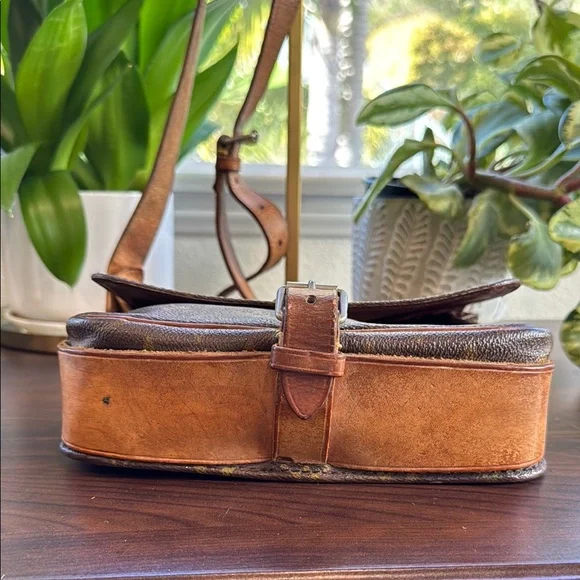 Louis Vuitton Monogram Cartouchiere Monogram Crossbody Bag Messenger Flap